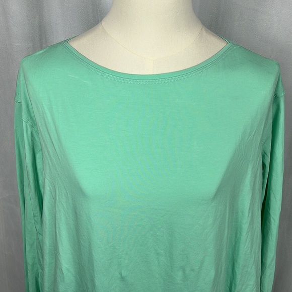 Lululemon Mint Green Back in Action LS Dress. - Picture 5 of 9